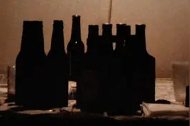 废弃啤酒瓶回收中的利益与厮杀图片