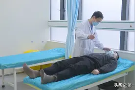 喜食切片生肉，二十岁小伙突发癫痫险致命！元凶竟是一种虫图片
