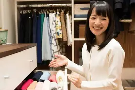 日本收纳女王自爆生三胎后放弃整理了？！网友吐槽：理由太真实…图片