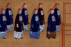 读古 | 清代最高荣誉的铁帽子王和三眼花翎，是怎么回事，谁能获得图片