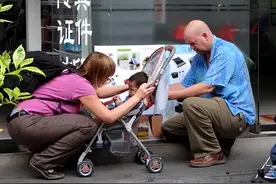 美国人大量收养“华人小孩”，究竟是为了什么？如今终于弄明白了图片