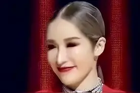 医美过度多心酸，有人一脸塑料感，有人鼻子一捏就塌图片