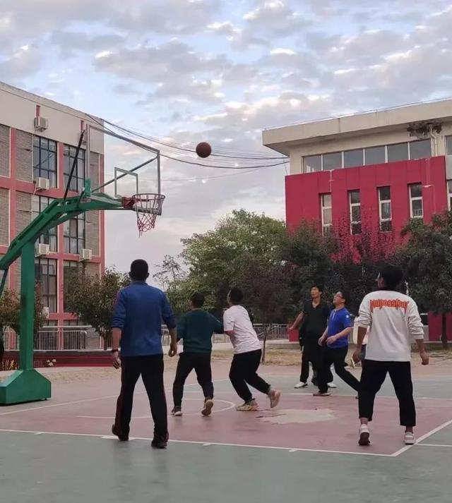 �ױڹ�ҵ��ר��չ������Ż������ʦ������