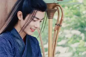 肖战调侃不愿意再和王一博合作，当他说出原因后网友表示很羡慕图片