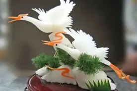 烹饪基础知识32（食品雕刻的概述、技法、造型规律和实例雕刻）图片