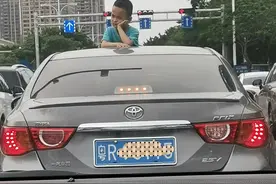 “疯狂”的小孩图片