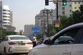 重要信息！去山医大二院就医，这样停车！图片