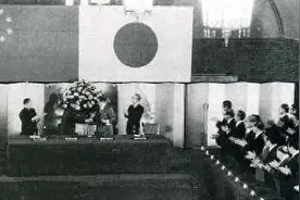 中日1972年建交对于数百亿美元战争赔偿款，毛主席为何说不能要?图片