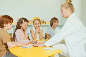 学前教育学历提升方式怎么选？学前教育自考还是学前教育成人高考图片