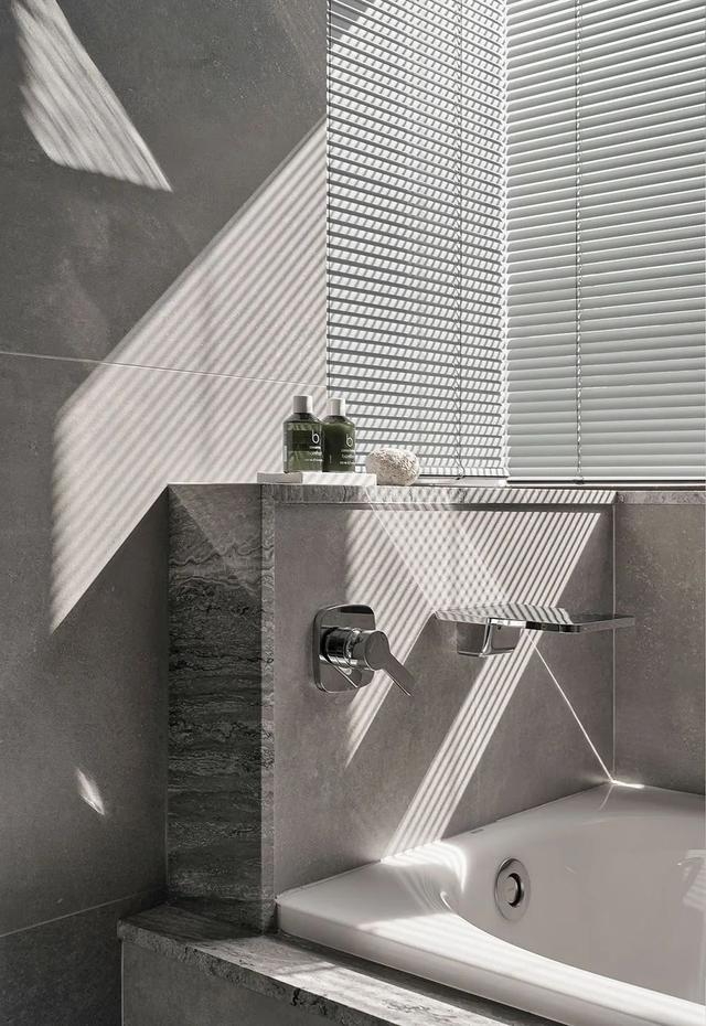 哇喔，反传统设计！屋内漂浮一座座猫屿，成为笑声满满的亲子猫宅