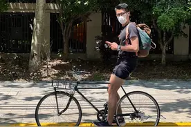 脱口秀演员在上海当骑手：想为段子积累素材，但送药比商演更紧急图片