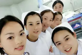 医学生晒内部聊天记录，坦言护士毫无地位可言，叫人摸不着头脑图片