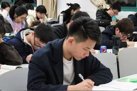 官方公布部分证书被“取消”，几乎没有含金量，学生考上也是徒劳图片