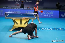 很多人说打乒乓球容易造成腰、肩、膝盖等损伤，这些步骤帮你避免图片