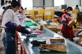 至少3次！你的快递送达前会这样进行消杀，记者直击......图片