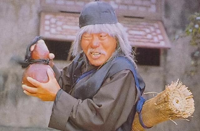 不知火舞抄袭两位日本名媛？SNK色心不改，曝出二十年前黑历史