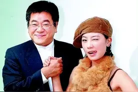 这一次，48岁的贾静雯，终于为自己的“放浪形骸”付出了“代价”图片