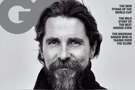 克里斯蒂安·贝尔《GQ》杂志封面大片，花白胡须造型尽显沧桑图片