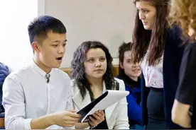 “回国就变大妈”，华裔女高管自述留在硅谷原因，怪不得人才流失图片