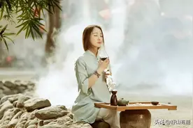 老了才看透，此生皆是命，命里有时终须有，命里无时莫强求图片