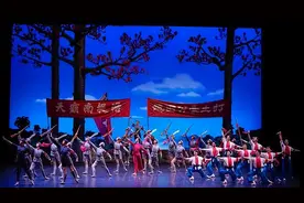 八一建军节 | 国家大剧院：红色经典演出感染激励了无数人图片