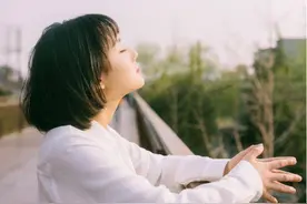 真正深爱过一个人，分开后就会有这些反应，很痛苦图片