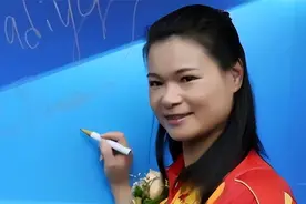 农村出身的奥运冠军：曾399万高价卖掉所有金牌做慈善图片