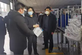 这位70后市长，上午当选下午就去暗访图片