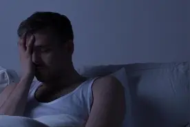 你睡得好吗？纵使每晚感到很疲倦，但就是不能入睡，那该怎么办？图片