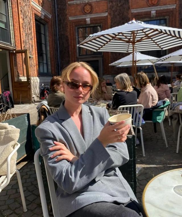 如何才能在家自己搞头发？实用技能大放送，洗剪吹烫染，包教包会