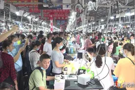 上万名瑞丽翡翠主播回归开卖“最贵地摊货”！有人上月工资拿了75万元……图片