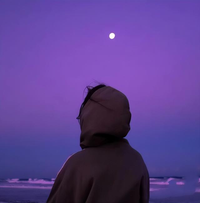 一些心情低落的热搜文案