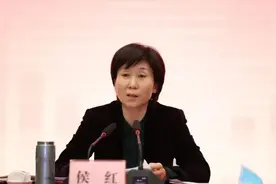 郑州原市长侯红，有新职图片