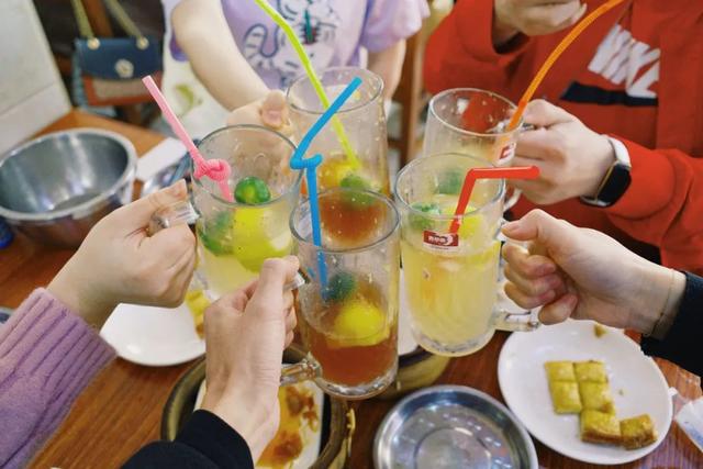 閬嶅湴缇庨锛屽嚭闂ㄥ氨鏄ぇ娴凤紝杩欑編婊嬫粙鐨勫湴鏂硅浜烘兂瀹氬眳