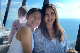 李婉华母女罕同框！18岁女儿美貌出众追求者多，已考入名校法律系图片