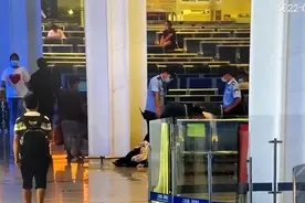 在杭州南站候车闲来无事，男子竟“顺手牵羊”！民警十六分钟就抓到了人图片