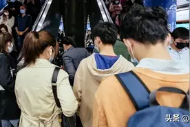 全国地铁客流强度第一城：挤下上海、北京，日均客流达635万人次图片