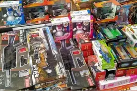 发现一个小商机——摆摊卖玩具图片