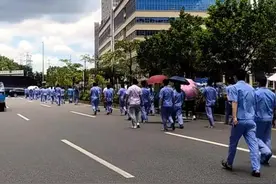 深圳找工作就要找这样的工厂，地址偏僻，工人没地方花才存得下钱图片