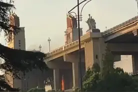 南京长江大桥突发火灾，元凶竟是它！图片