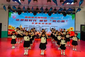 江西省青联新闻出版界别委员和“太阳村”的孩子们一起过六一图片