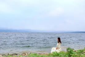 看了莫言的《丰乳肥臀》，我突然读懂了余华笔下的福贵图片