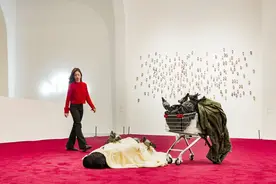 那个一根香蕉卖了95万的鬼才，来中国了图片