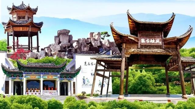 ��ϲӭ��ʮ�� �ܽ������̡���ʡȺ�չݹ����Ƴ�����ʮ������չ�ݻ