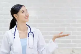 女医生搞错相亲对象图片