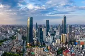 我，从打工人到“劳务中介”，年入100万，却痛恨这个行业图片