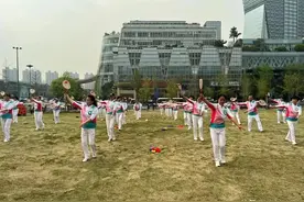 不得不看的柔力球的秘诀！看了让你球技飙升图片