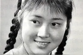 30张老照片 怀念广西“刘三姐”黄婉秋 从少女到80岁 女神美丽一辈子图片