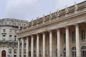 俄军空袭，1000名遇难者如今“死而复生”？乌媒体：这是一个奇迹图片