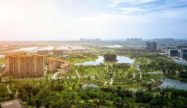 锚定3000亿，成都如何实现产业增绿？